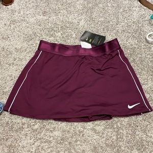 NIKE TENNIS SKIRT